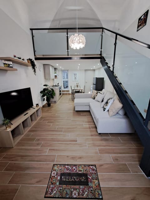 Communal lounge/ TV room, TV and multimedia, Living room, Photo of the whole room, Seating area