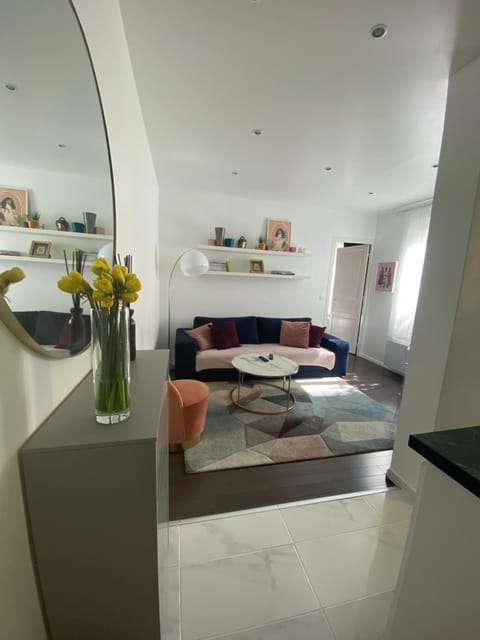 View (from property/room), Living room, Seating area