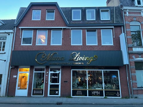 Property building, Street view