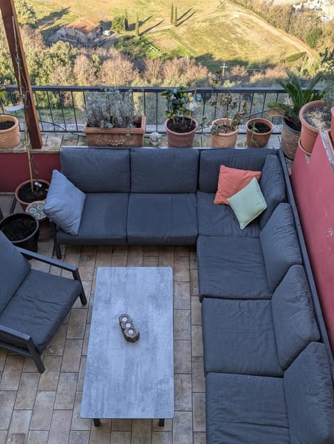 View (from property/room), Balcony/Terrace, Seating area