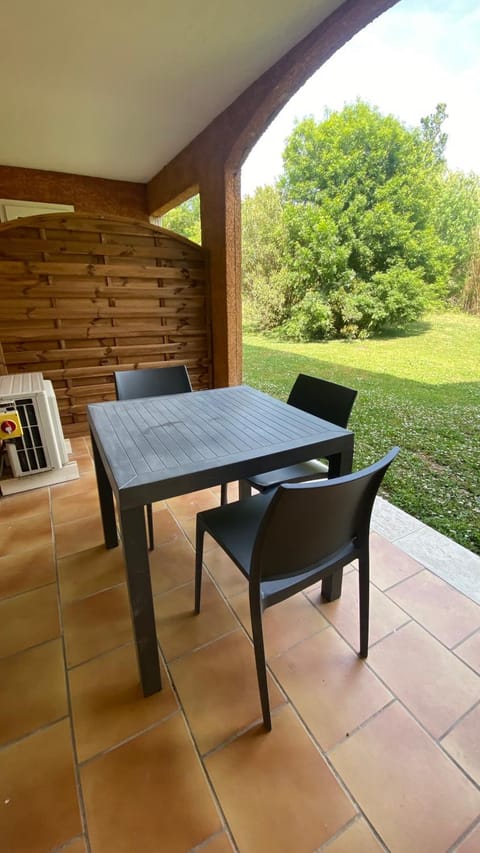 Patio, Spring, Day, Natural landscape, Garden, Balcony/Terrace, Garden view