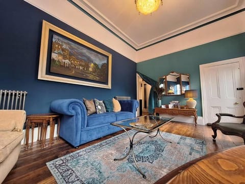 The Huntress Suite Apartment in The Pavilion Gardens