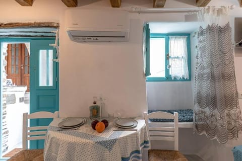 Ocean Rose II - Old Naxos Town Apartment in Naxos