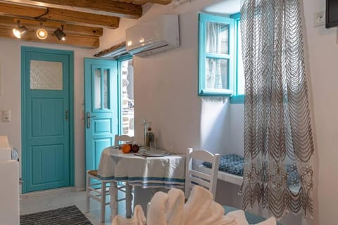 Ocean Rose II - Old Naxos Town Apartment in Naxos