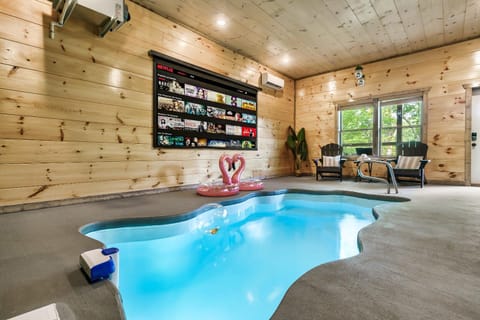 Swimming pool, Swimming pool