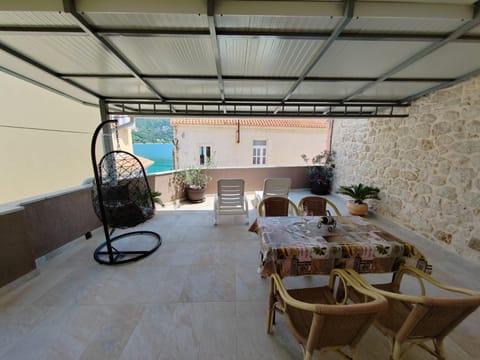 Patio, View (from property/room), Balcony/Terrace, Balcony/Terrace, Seating area