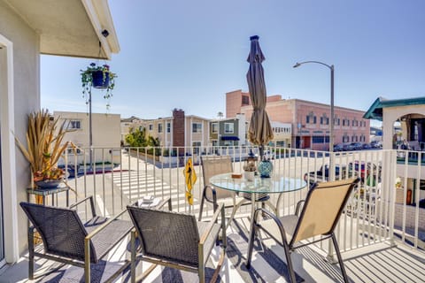 Newport Beach Vacation Rental Steps to Shore! Apartment in Balboa Peninsula