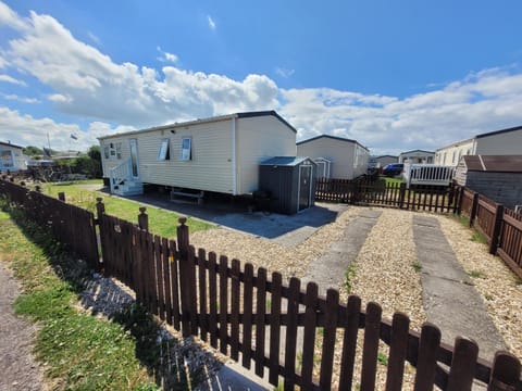 Spacious and Modern - 188 Unity Beach Holiday Resort Unity Brean - Central Location sleeps 6 Pet friendly Pets Stay Free Campground/ 
RV Resort in Sedgemoor