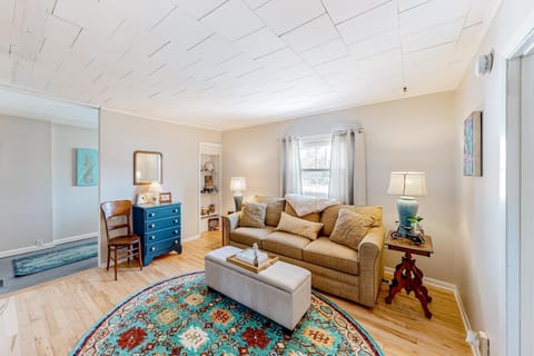 Maplewood Manor - Unit 2 House in Colchester