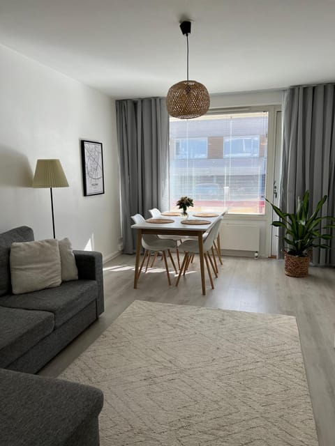 Kaksio Helsingissä omalla parkkipaikalla Apartment in Helsinki