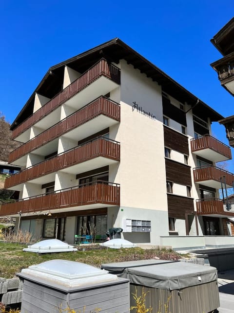 Kuscheliges Nest für zwei: Günstiges Studio in den Schweizer Alpen Apartment in Saas-Fee