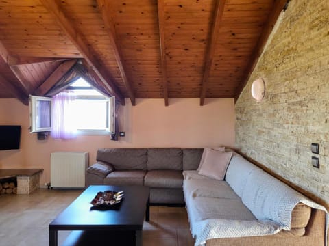 Attic Paradise Villa in Halkidiki