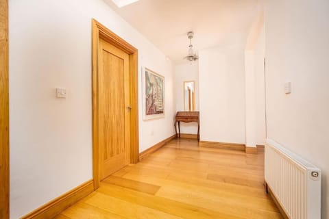 The Moorings- near the sea House in Tramore