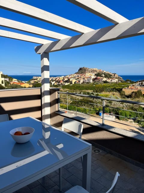 Balcony/Terrace, City view
