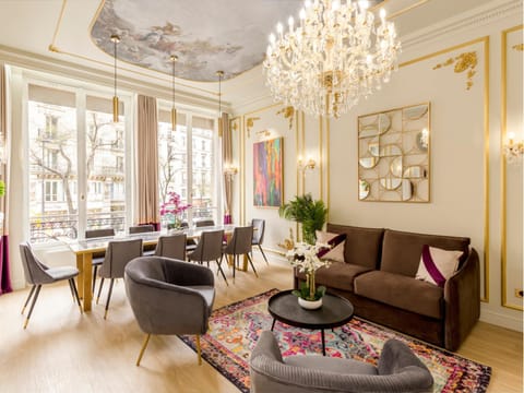 Living room, Dining area