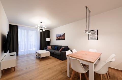 TV and multimedia, Living room, Photo of the whole room, Seating area