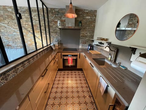 Kitchen or kitchenette, dishwasher, minibar, pet friendly, stove