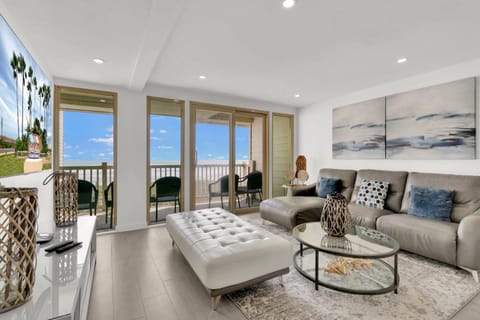 TV and multimedia, Living room, Sea view