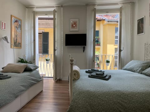 Holiday Studio in Centro Storico Intra Apartment in Intra