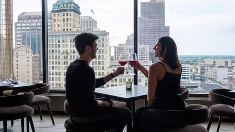 Restaurant/places to eat, Seating area