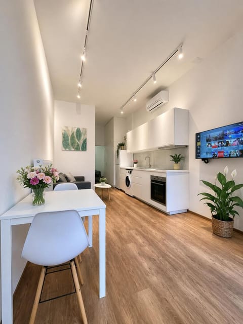 Kitchen or kitchenette, Living room, Dining area, kitchen