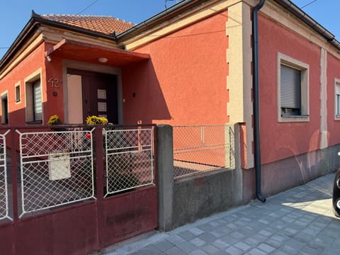 Property building, Street view