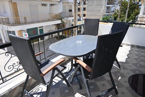 View (from property/room), Balcony/Terrace, Seating area