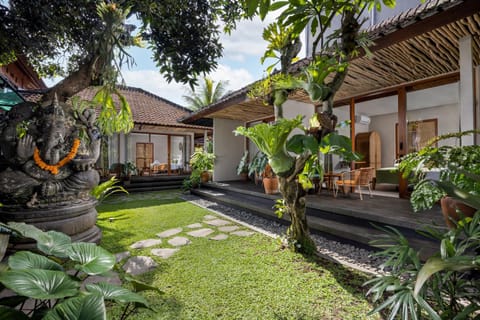 Property building, Garden