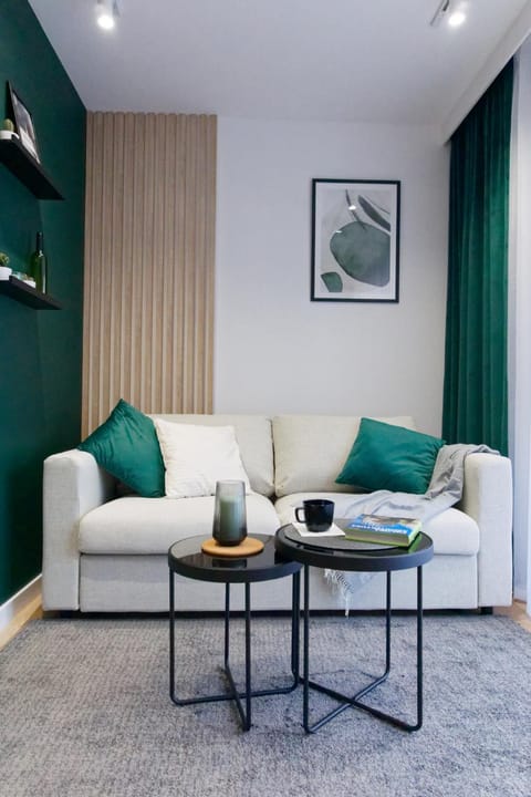 Property building, Restaurant/places to eat, Kitchen or kitchenette, Living room, Seating area, Breakfast, Parking, hair dryier, microwave, oven, stove, trouser press, laundry, laundry, washing machine, dryer, kitchen