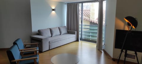 Communal lounge/ TV room, TV and multimedia, Living room, Seating area