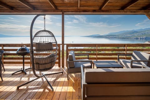 Seating area, Sea view