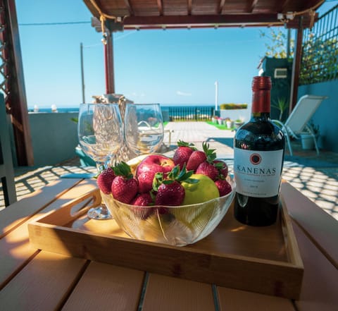 Natural landscape, View (from property/room), Balcony/Terrace, Dining area