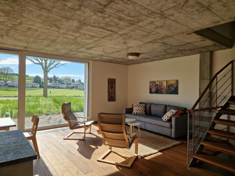 View (from property/room), Balcony/Terrace, Living room, Garden view