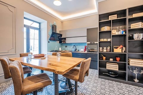 Coffee/tea facilities, Kitchen or kitchenette, Dining area, pet friendly