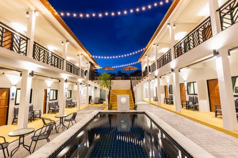 Property building, Swimming pool