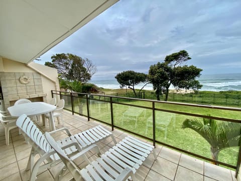 View (from property/room), Balcony/Terrace, Sea view
