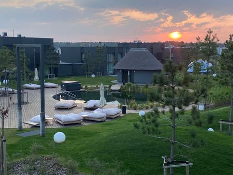 Hot Tub, Sauna, Balcony/Terrace, Swimming pool