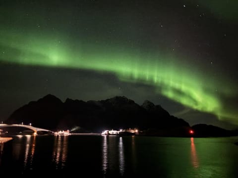 Seafront apartment Henningsvær Apartment in Lofoten