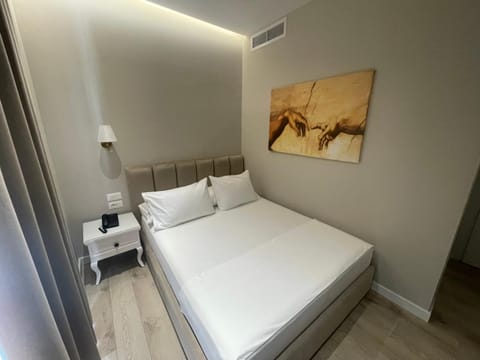 Bedroom, air conditioner