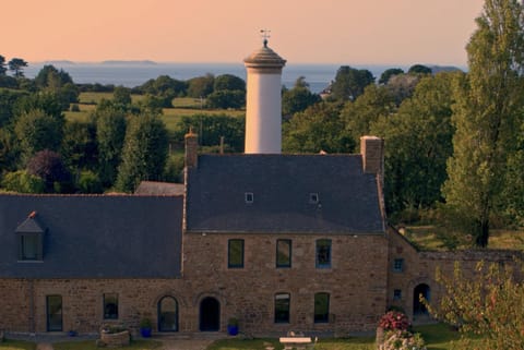 Property building, Bird's eye view, View (from property/room), Landmark view, Sea view