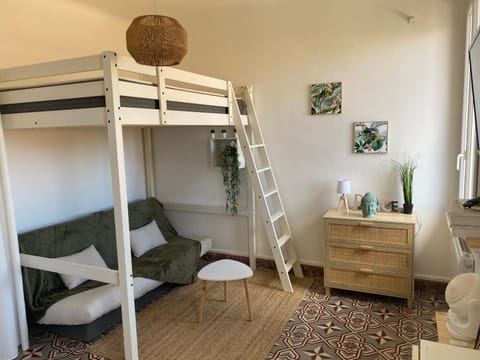 charmant studio Avignon intra muros Apartment in Avignon