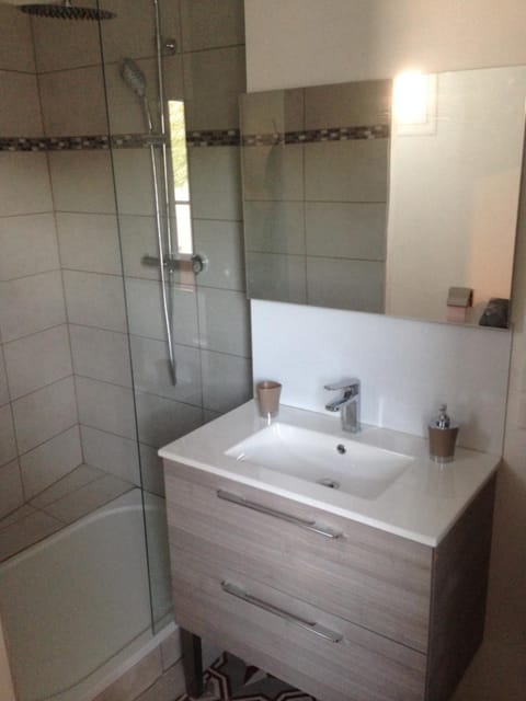 charmant studio Avignon intra muros Apartment in Avignon