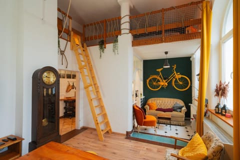 Living room, Photo of the whole room, Dining area