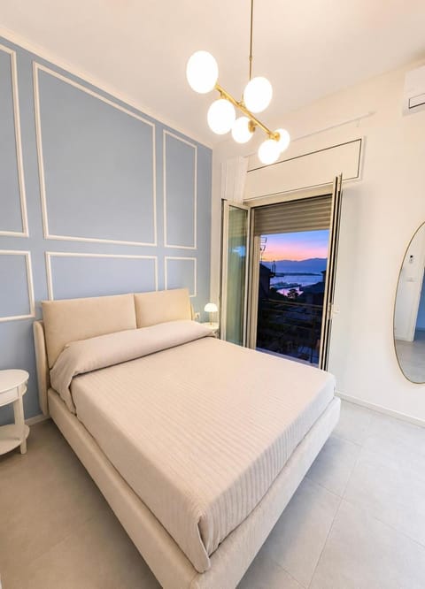 Bed, Photo of the whole room, Bedroom, air conditioner