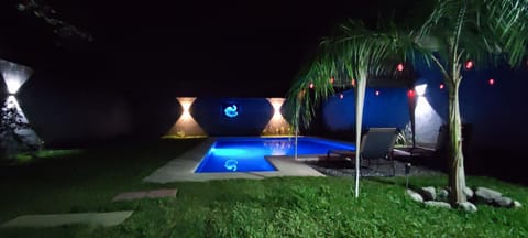 Night, Garden, Garden view, Pool view, Swimming pool, sunbed