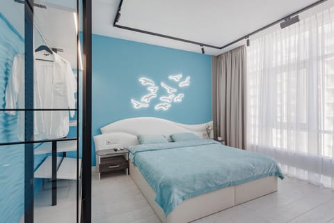 Bed, Activities, Photo of the whole room, Bedroom, group of guests, internet, room service
