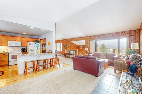 Wapiti Point House in Rocky Mountain National Park