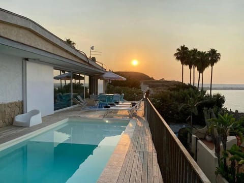 Sea view, Swimming pool