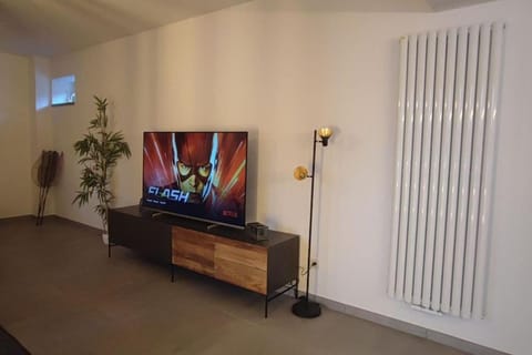 L'escale Charleroi à proximité aéroport et grand axes House in Charleroi