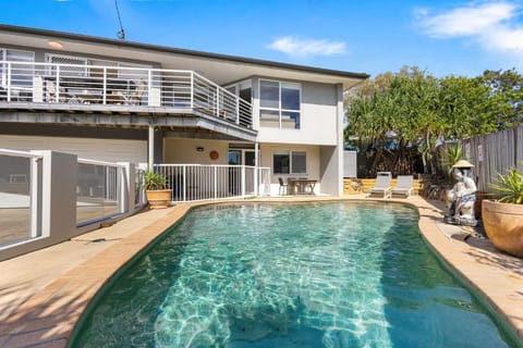 Property building, Patio, Swimming pool